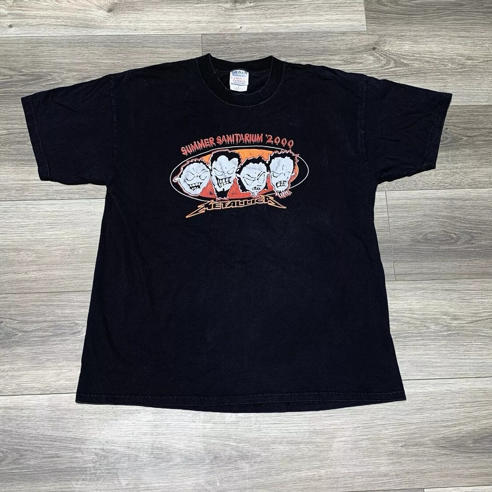 Vintage T-Shirt Metallica Summer Sanitarium 2000 Tour Shirt  Hole & Fade