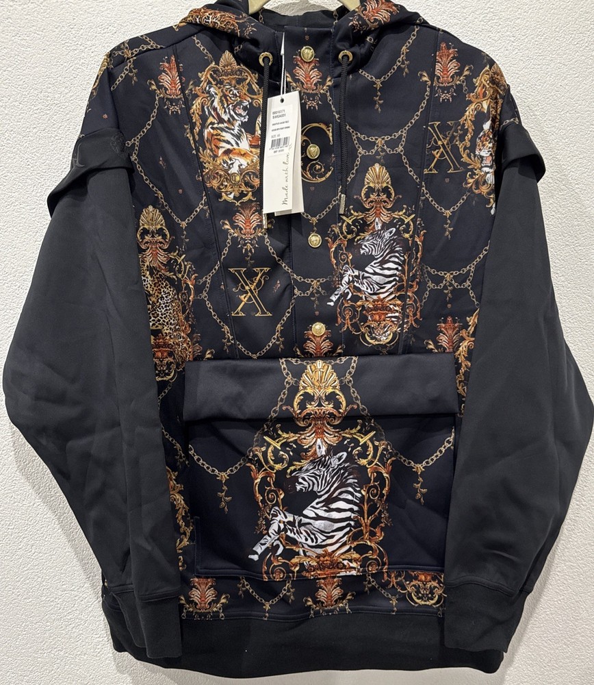 Camilla Men's Black Graphic 