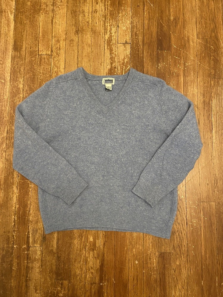 LL-Bean V-Neck 100% Lambswool Knit Blue Sweater Men’s Small