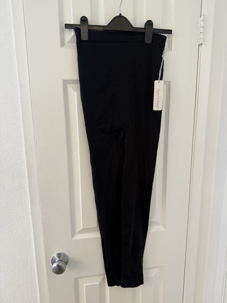 Ingrid & Isabel Maternity Leggings Size 3 New With Tags