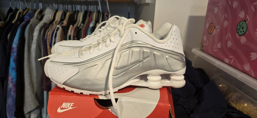 Nike Shox R4 Women's Size 8.5