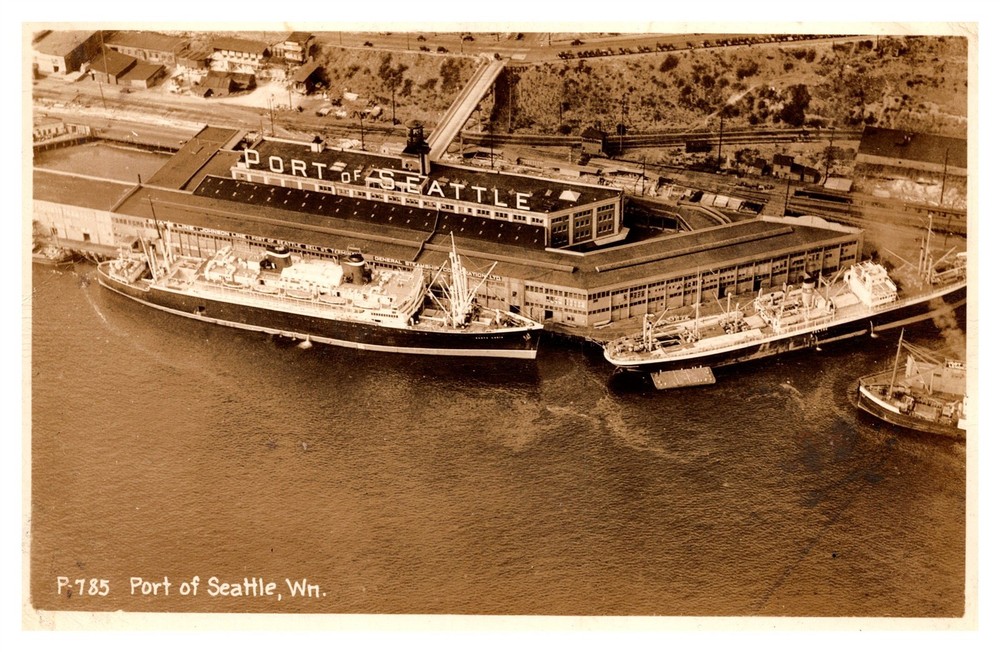 RPPC Port Of Seattle Aerial Birdseye View Ships Docked WA C1945 Postcard AH7