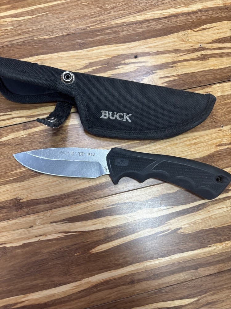 Buck 685 Large Bucklite Max II USA-Made Fixed Blade Knife with Sheath