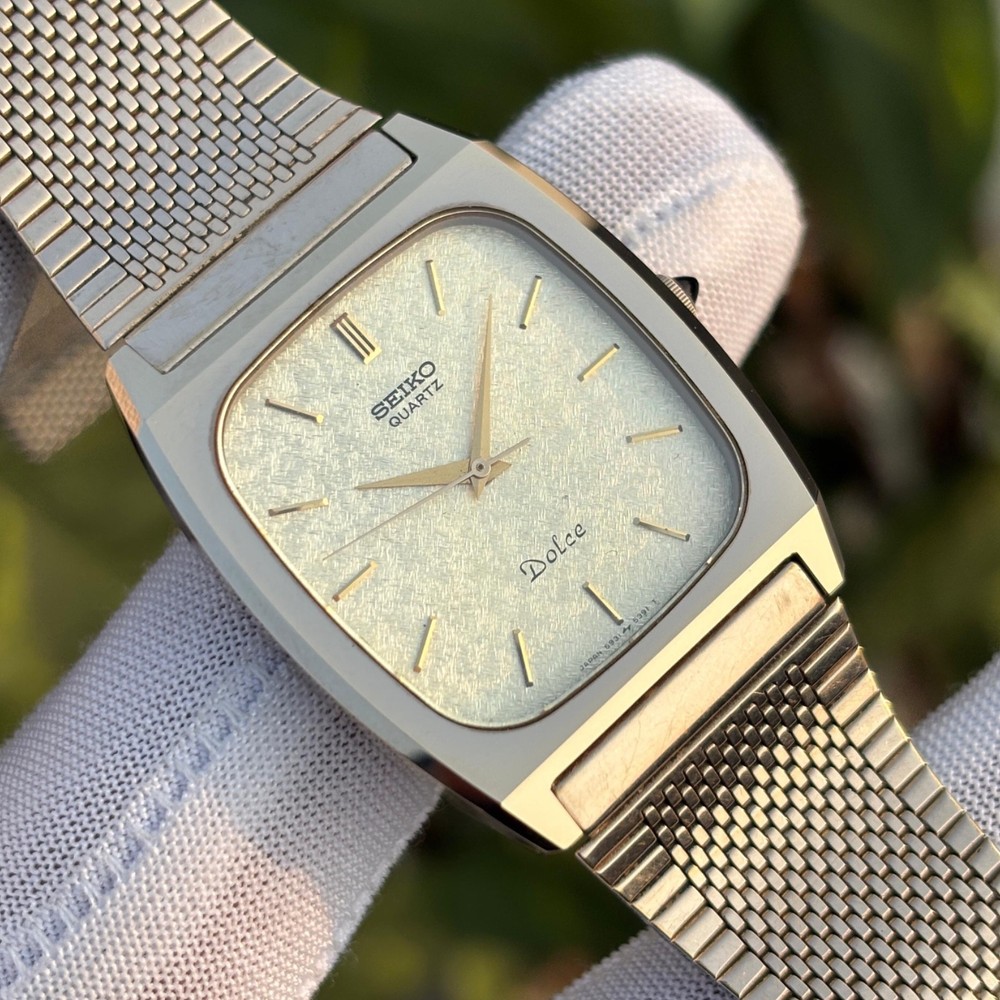 Vintage Seiko Dolce NSAG Snowflake Sapphire Crystal Japan Quartz Watch 5931-5340