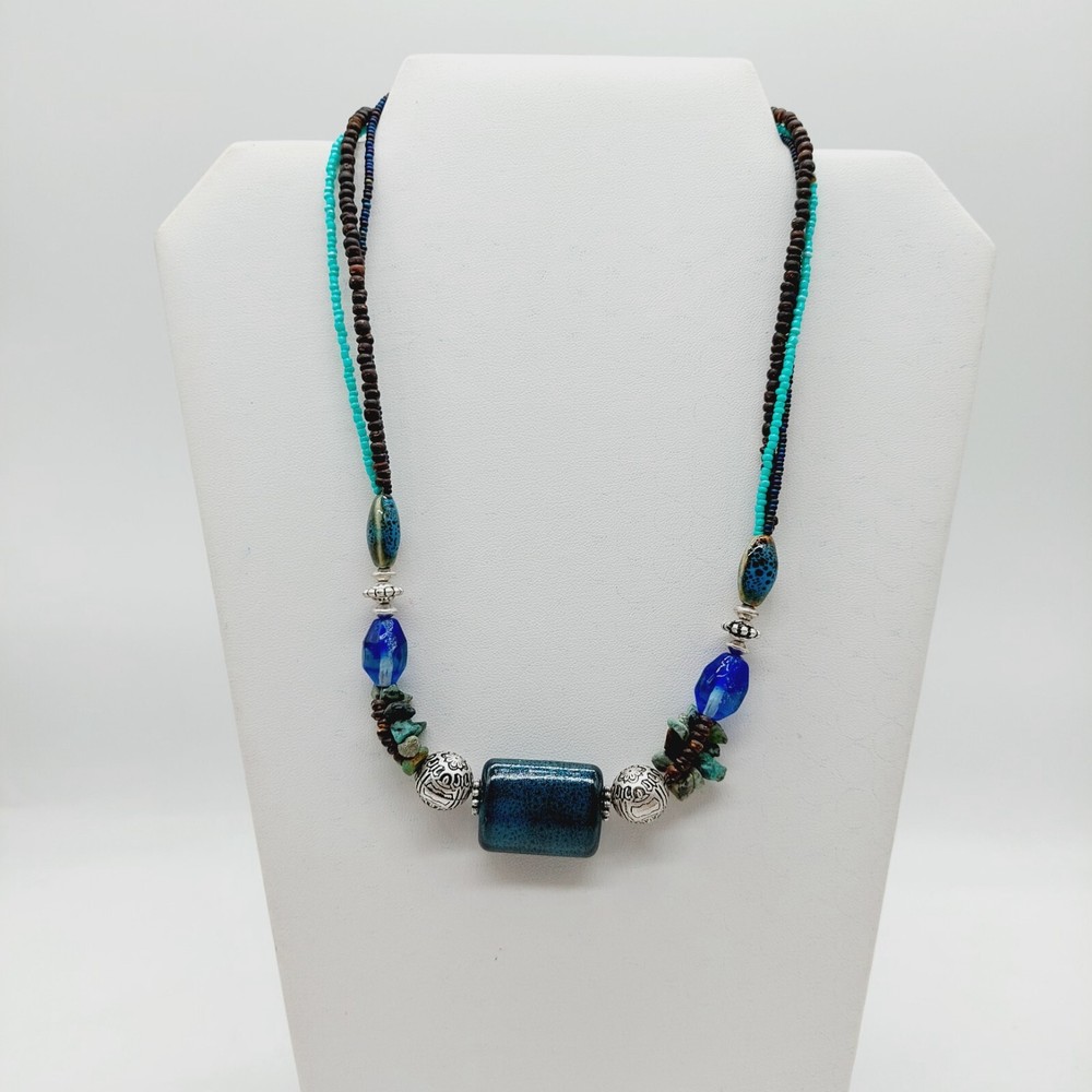 Collar Coldwater Creek Piedras y Cuentas Tono Azul Boho Tono Plata Cuentas