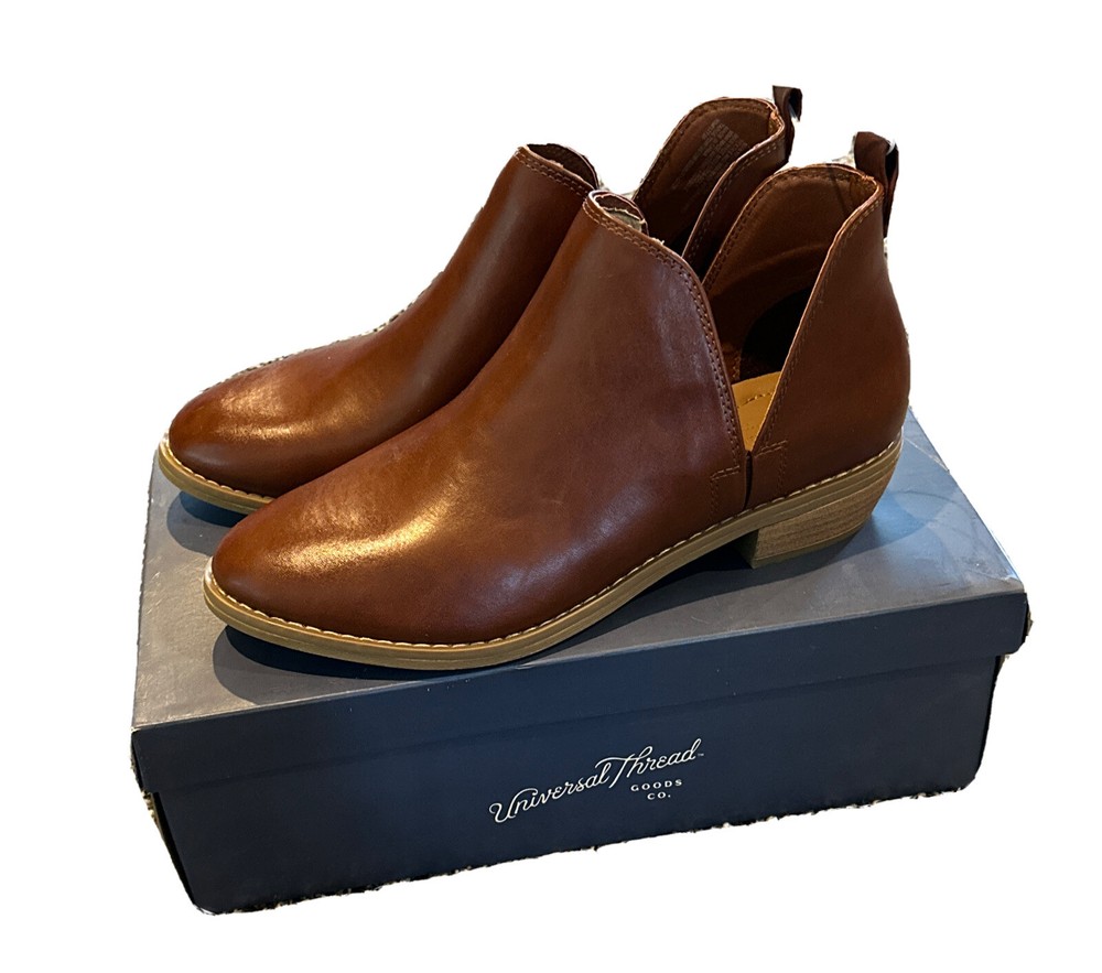 Universal Thread Women's Size 7 Nora Cut Out Ankle Bootie Dark Cognac New W/ Tag