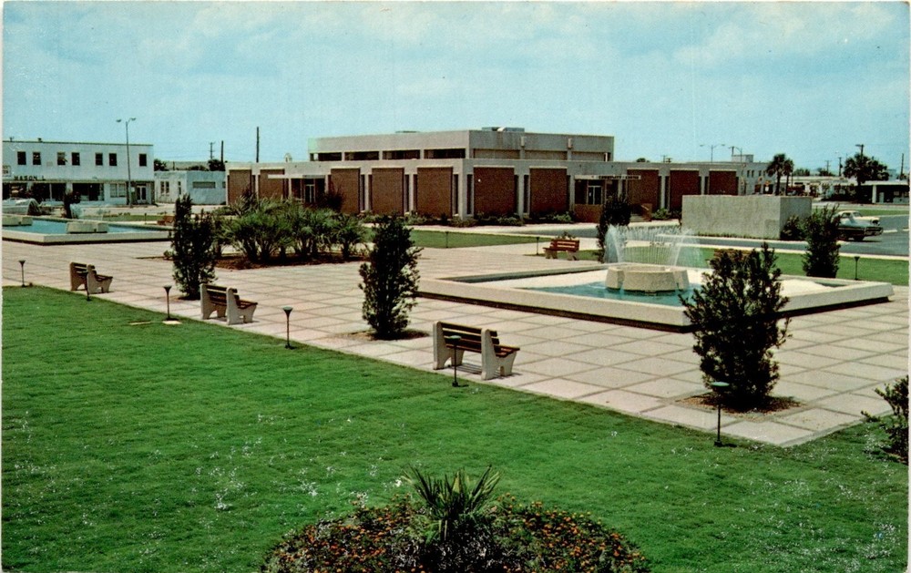 Jacksonville Beach, Florida, Library & Civic Center, Plaza, Fountains, Postcard