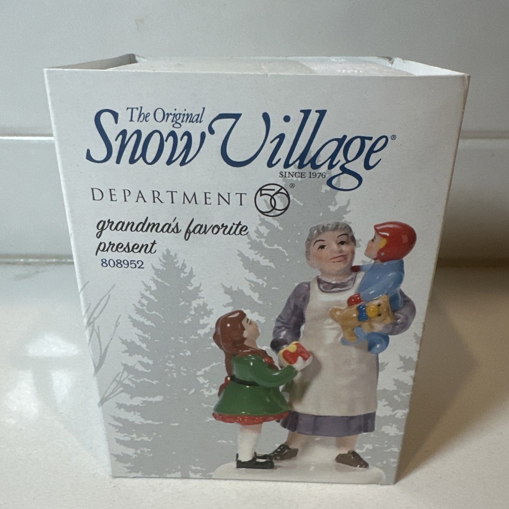 Dept 56 Snow Village Grandma's Favorite Present Figurine 808952 New Sealed