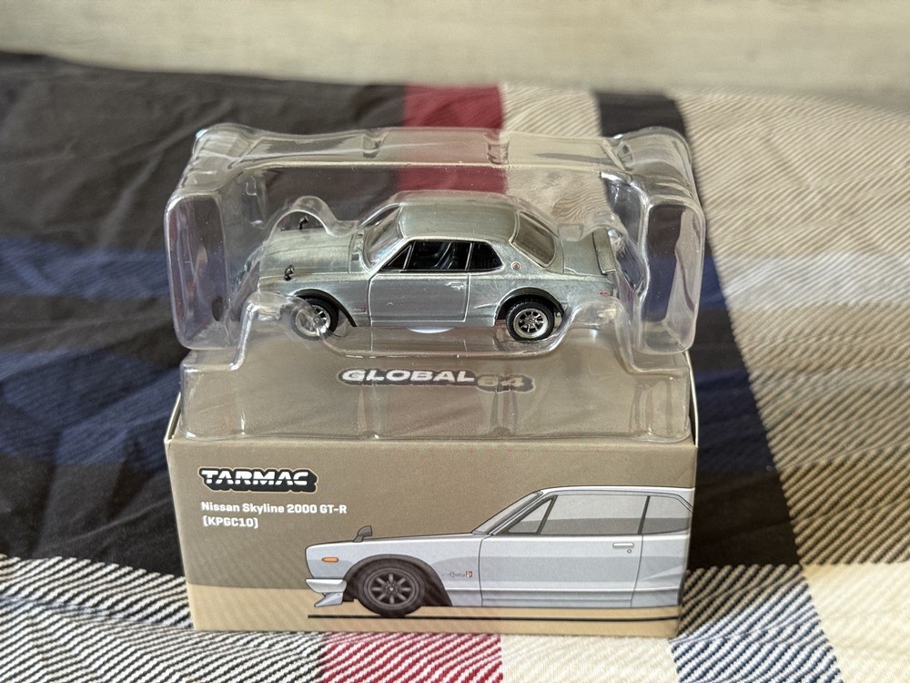CHASE!!! TARMAC WORKS GLOBAL 64 NISSAN SKYLINE 2000 GT-R KPGC10 “OPEN BOX” CHASE