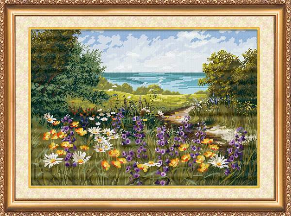 Cross stitch kit - Hive 48x30cm White Aida 14ct needlepoint kit