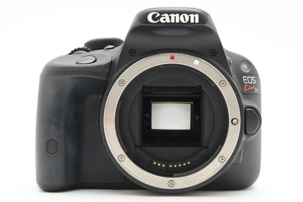 Canon Digital SLR Camera EOS Kiss X7 Body KISSX7-BODY