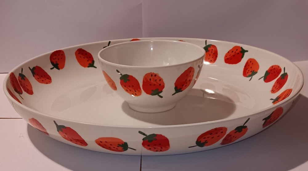 Kate Spade Strawberries Chip & Dip Bowl (Chip Bowl 13 7/8 D)(Dip Bowl 5