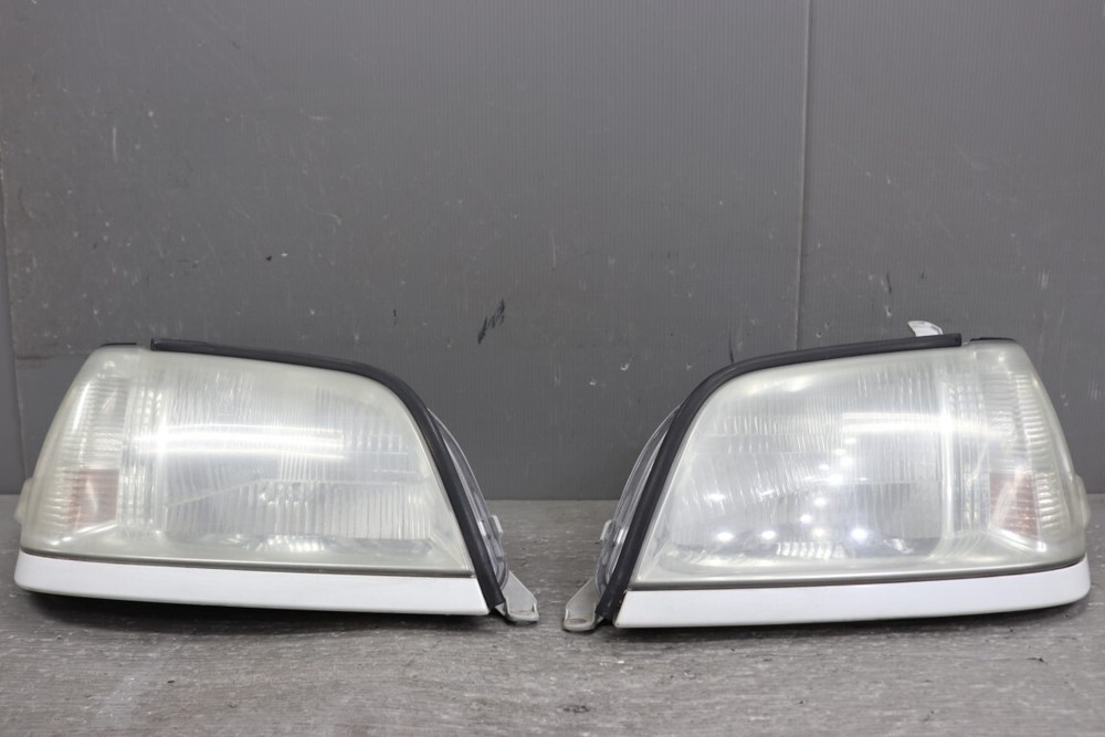 Toyota Crown Royal 17 JZS171 Halogen Headlight Pair Used C Grade Left Right