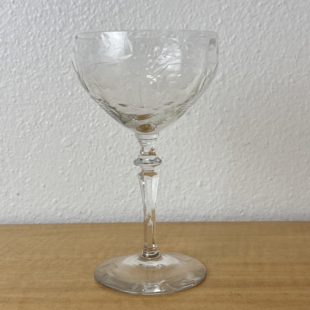 Elegant Etched Coupe Champagne Glasses Rock Sharpe 2011-12 ( 3 Available )