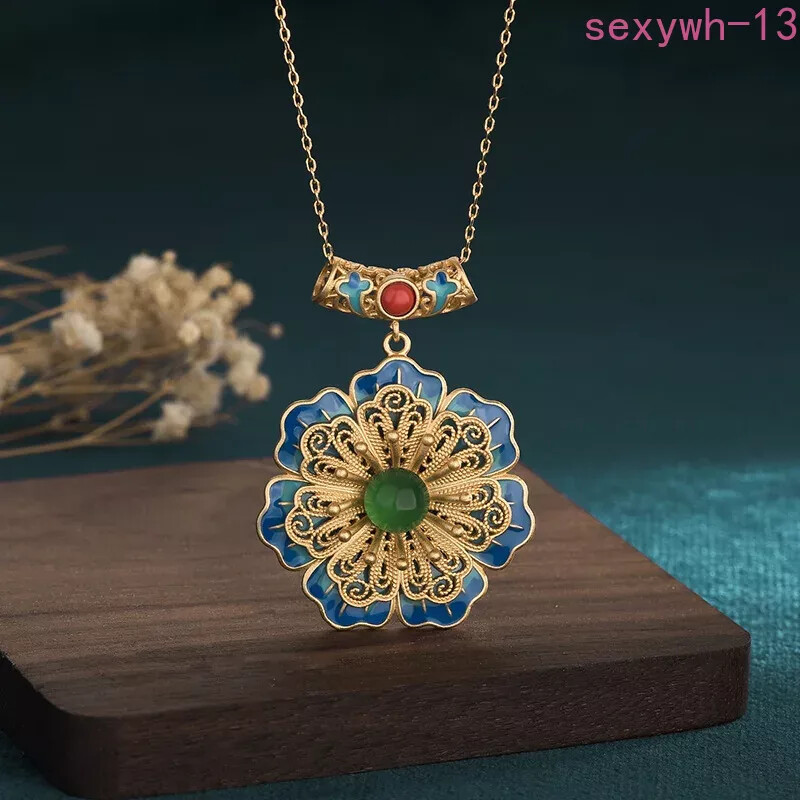 Antique Gold-Plated Floral Jade Bead Necklace with Natural Stone