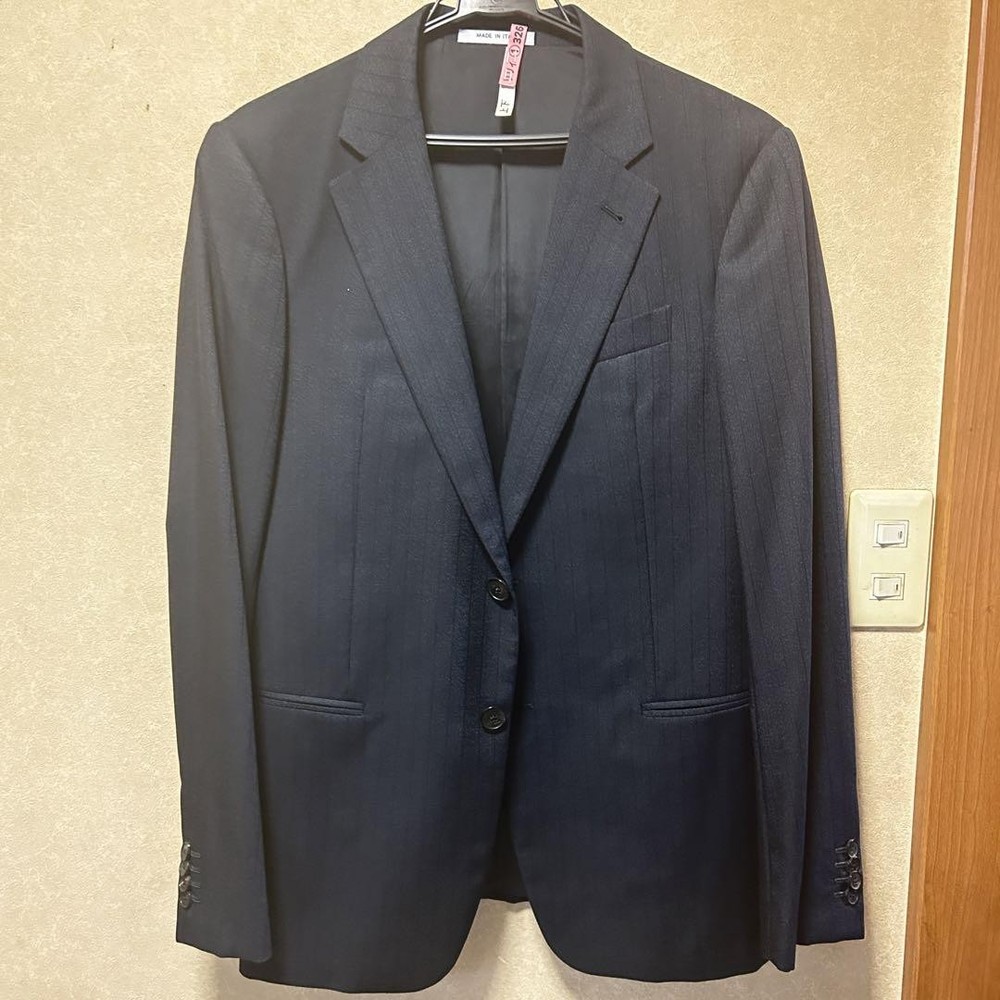 Armani Collezioni 48 2-Button Striped Suit Made in Italy
