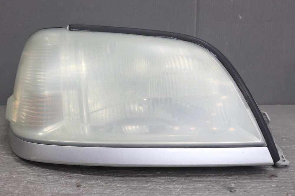 Used Toyota Crown JZS175 Right Halogen Headlight C Grade