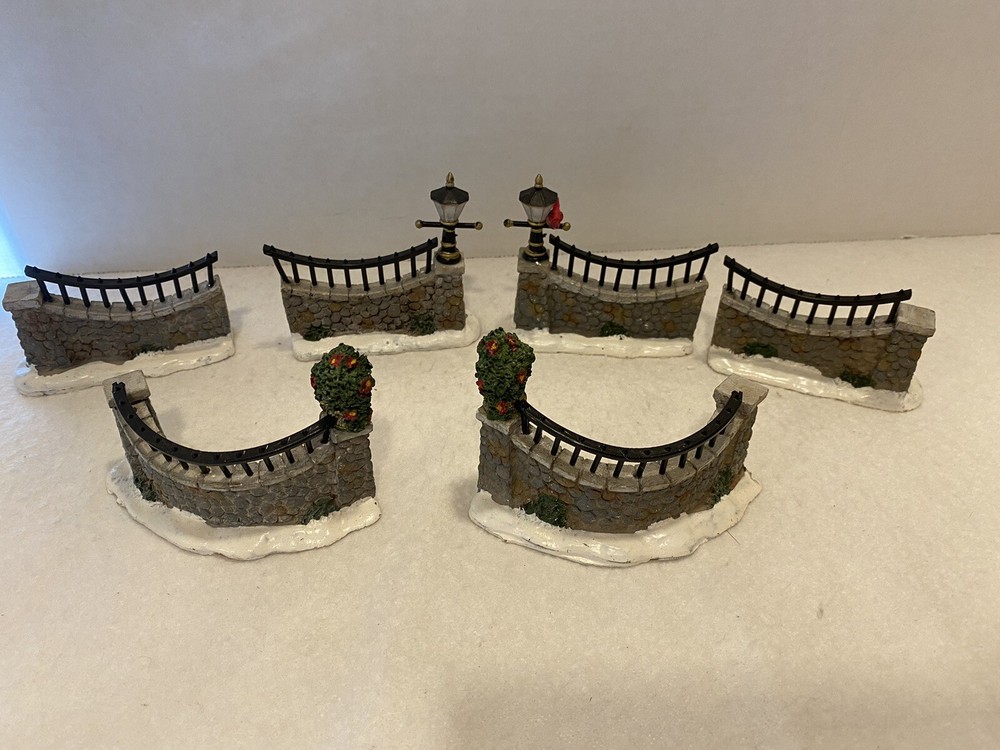 Lemax Stone Wall Village Table Accent Set of 6 Miniature Collectibles