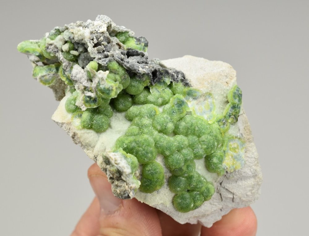Wavellite - Mauldin Mountain, Montgomery Co., Arkansas