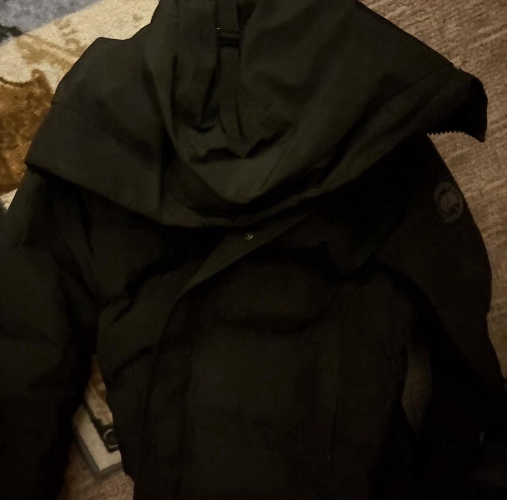 canada goose parka coat SEND OFFERS