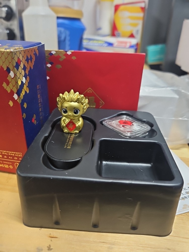 2024 China 3 YUAN New Year Dragon Celebration Good Fortune Silver Coin 8g Gold-image