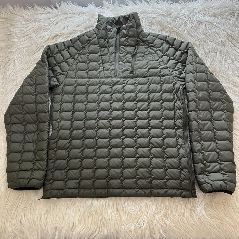 North Face Thermoball Puffer Jacket with Side Zip Mens Size S