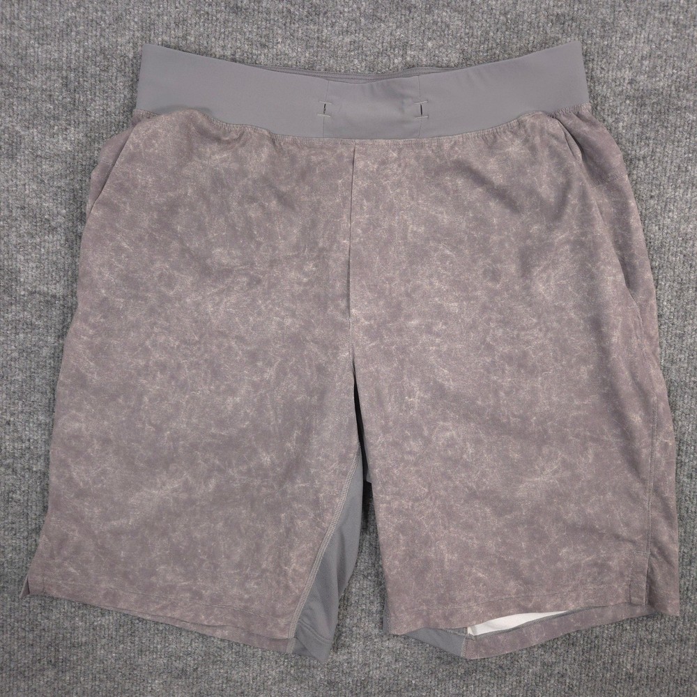 Lululemon T.H.E. Shorts Mens Medium Gray Gravel Dust Asphalt 9