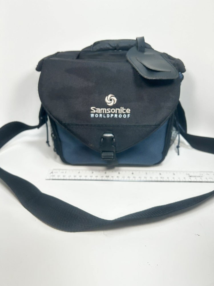 Samsonite WorldProof Compact Padded SLR Camera Bag with Adjustable Shoulder Strap