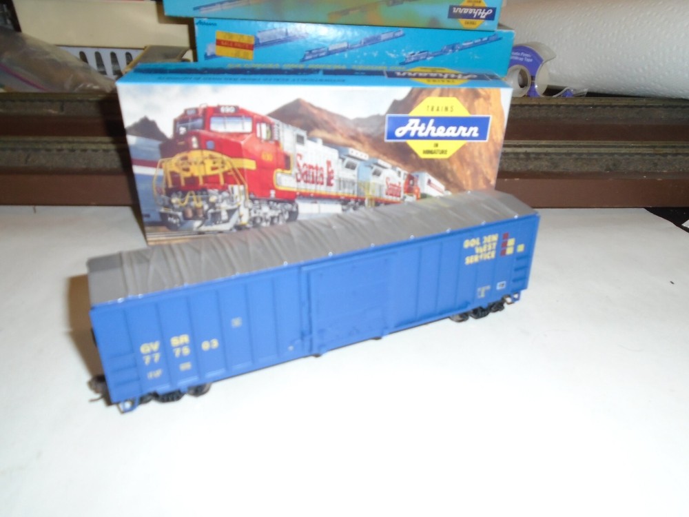 ATHEARN #5533 50' SINGLE DOOR RAILBOX CAR - GOLDEN WEST SERVICE #GVSR 777503 HO