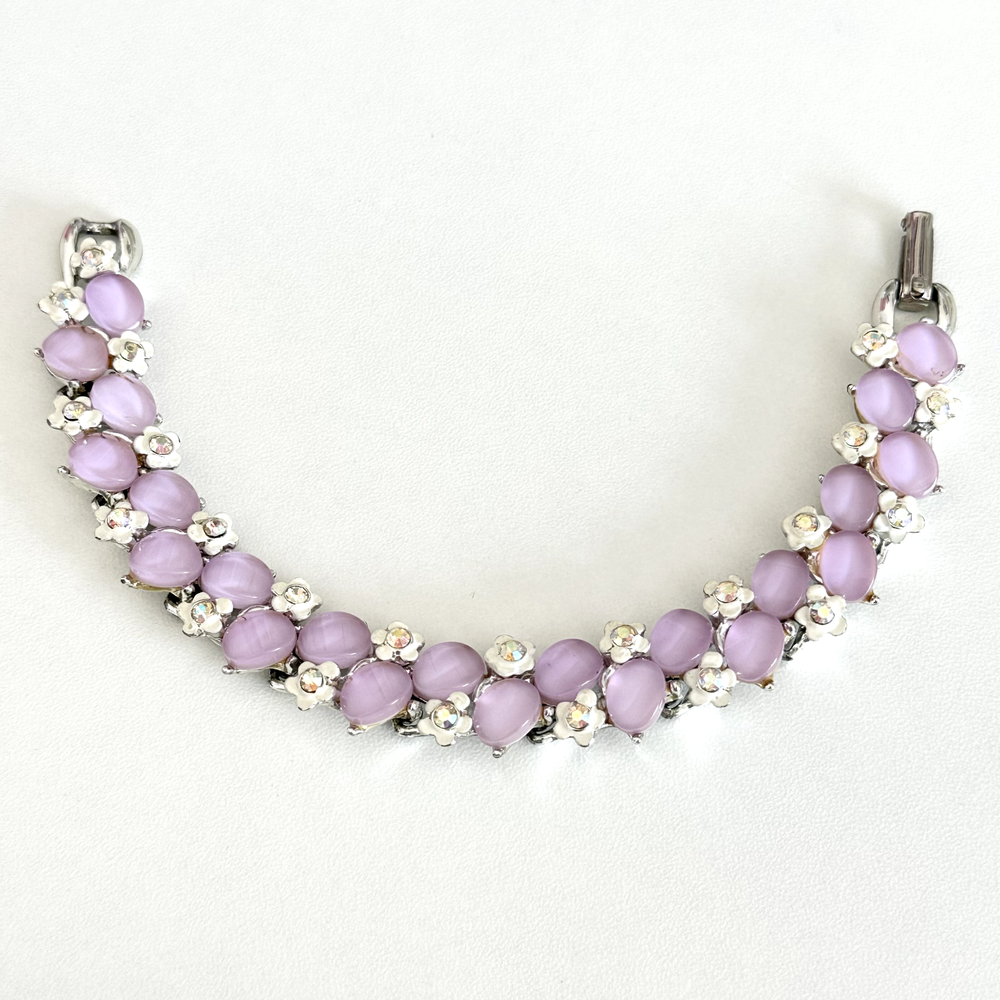 Vintage BSK Signed Purple Lucite Flower Rhinestone Bracelet 7 Inch