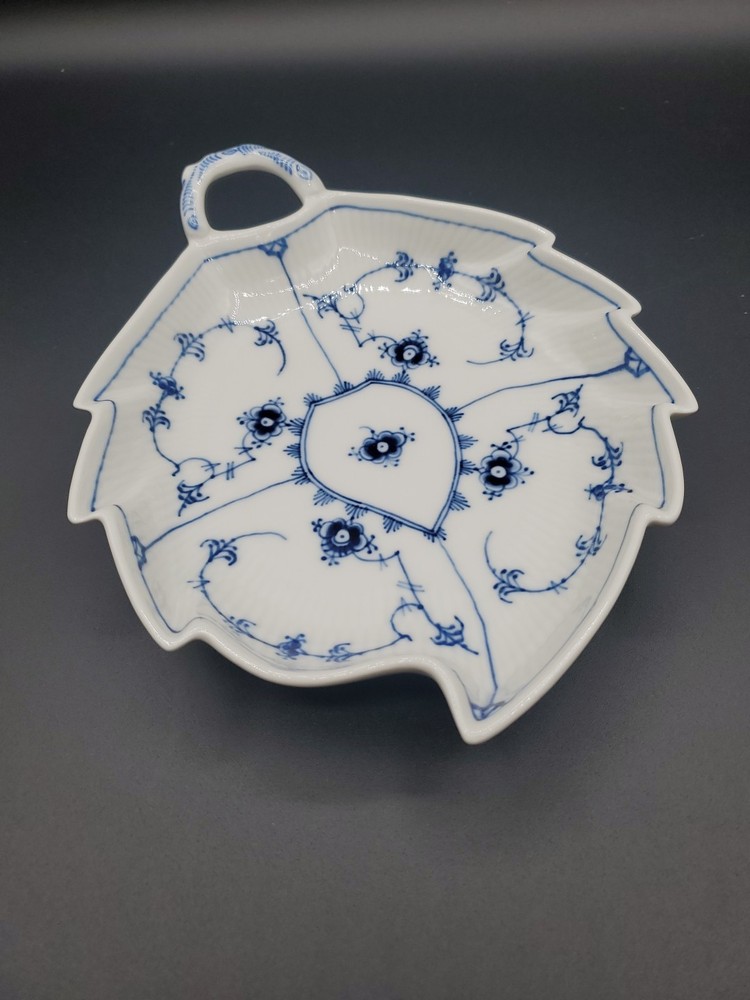 Royal Copenhagen Blue Fluted Plain Leaf Dish 1#144 -  Denmark