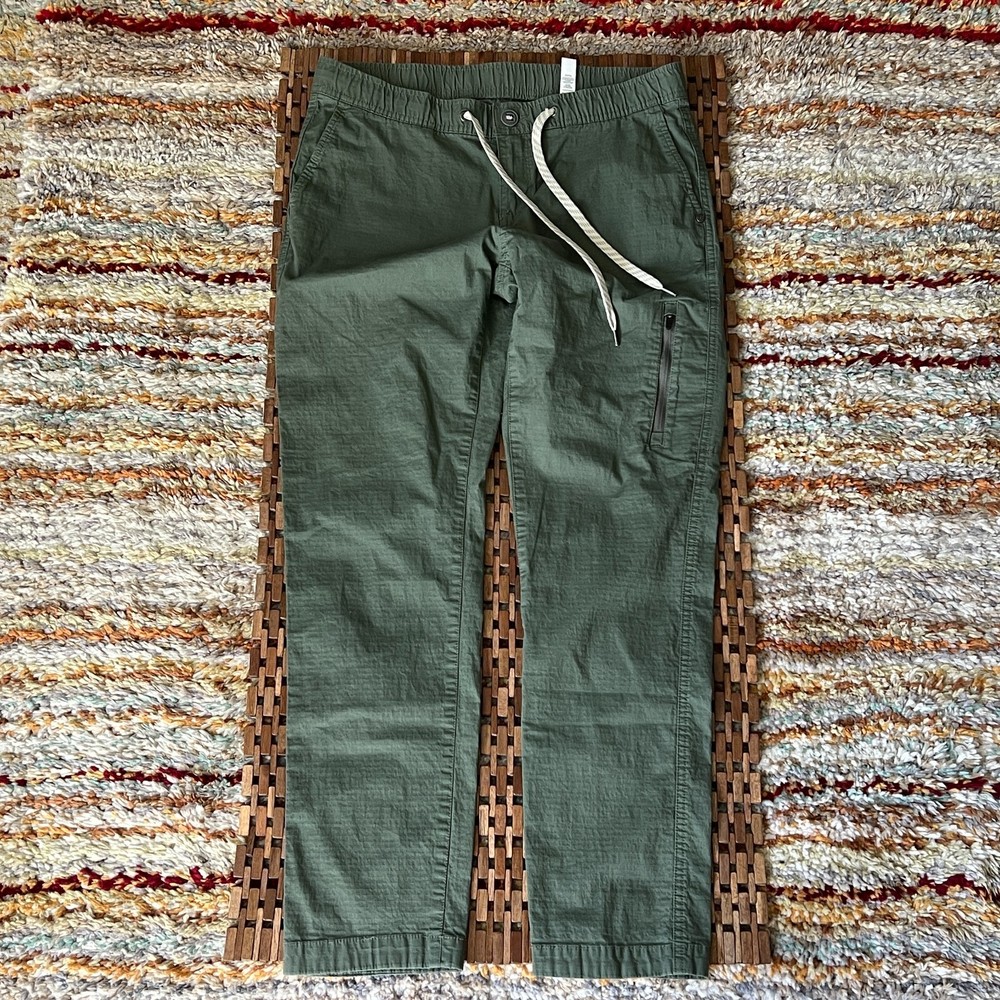 Vuori Ripstop Climbing Cargo Pants for Men in Forest Green Size Medium M