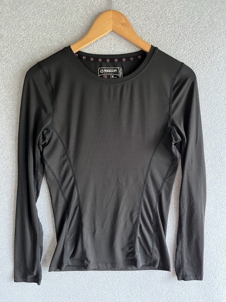 Magellan Outdoors Womens M Hunt Gear MagWarmth Black Long Sleeve Shirt