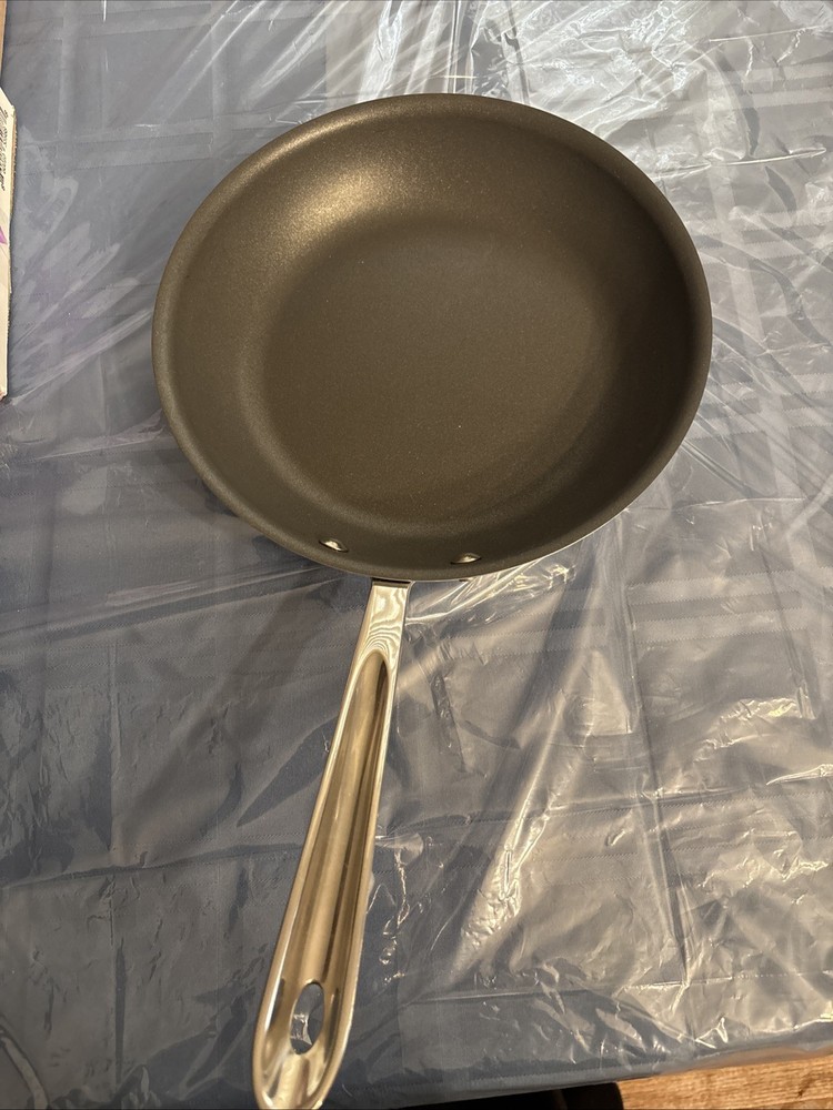 All Clad Premium 10-Inch Nonstick Frying Pan