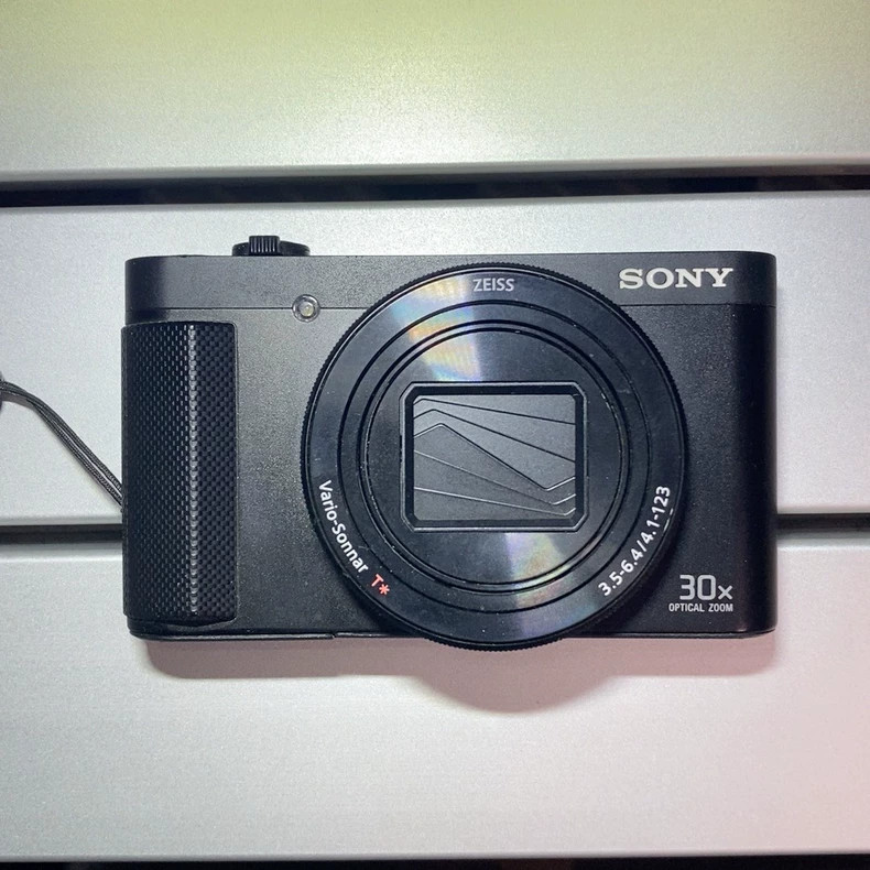 SONY Cyber-shot DSC-HX90 18.2MP 30x Zoom Compact Digital Camera Black 90% New Condition