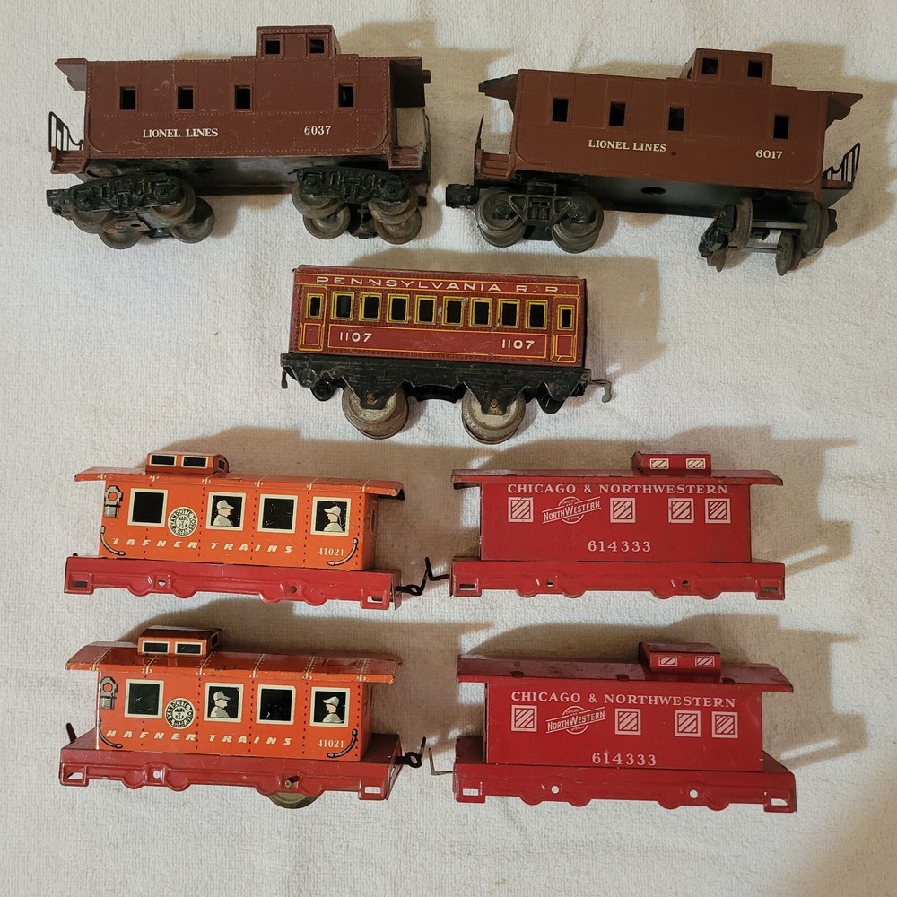 Vintage Model Trains Hafner/ Lionel O Guage Lot Of 7 (495)