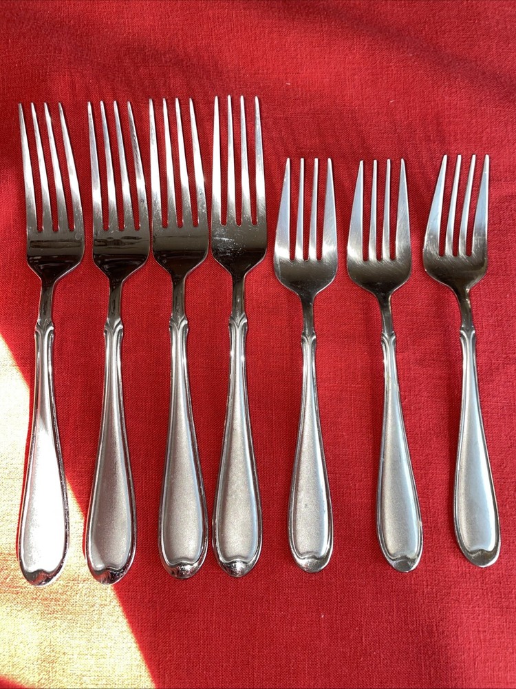 7 WALLACE SUMMERSET FROST Plain Back 18/10 Stainless FORKS 4 Dinner & 3 Salad