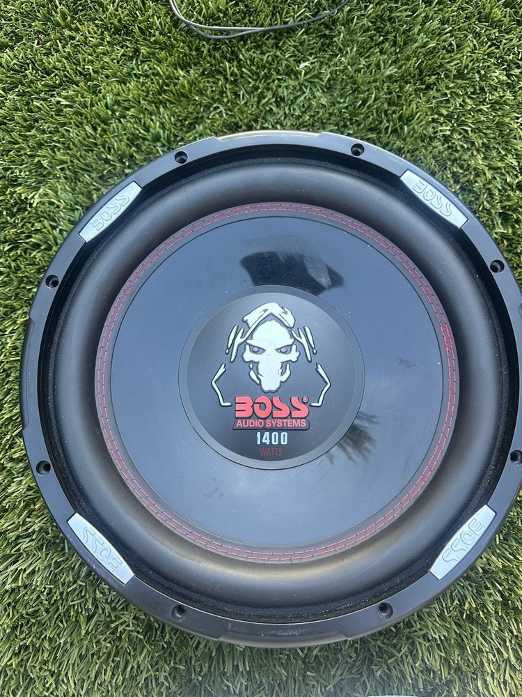 Boss Audio P126DVC Phantom 12-Inch 1400W Car Subwoofer