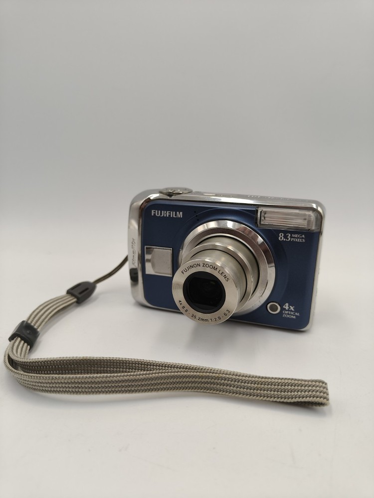 Fujifilm FinePix A820 8.3MP Blue Digital Camera Tested Working with Wrist Strap