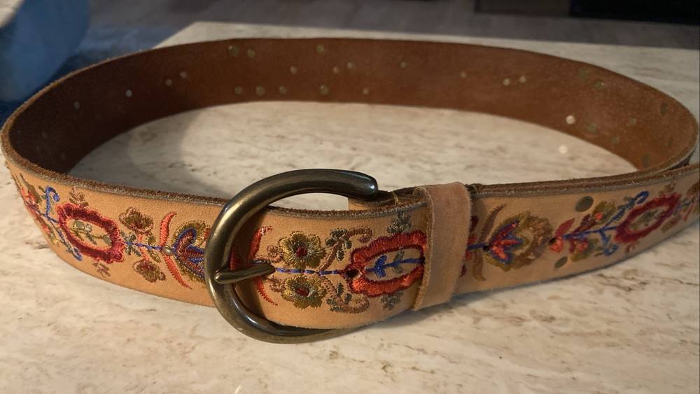 Lucky Brand Floral Embroidered Women’s Leather Belt  Made In India Small