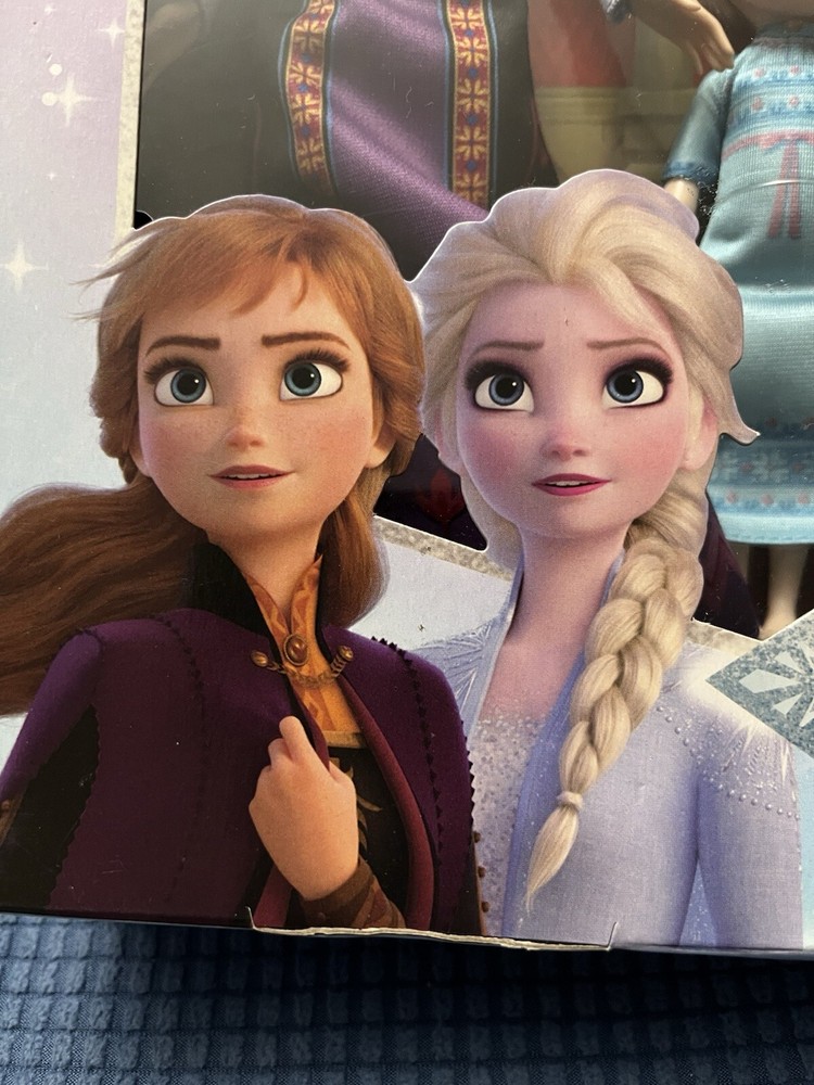 New Mattel Disney Frozen Royal Family of Arendelle Doll set 4 Pack Elsa & Anna