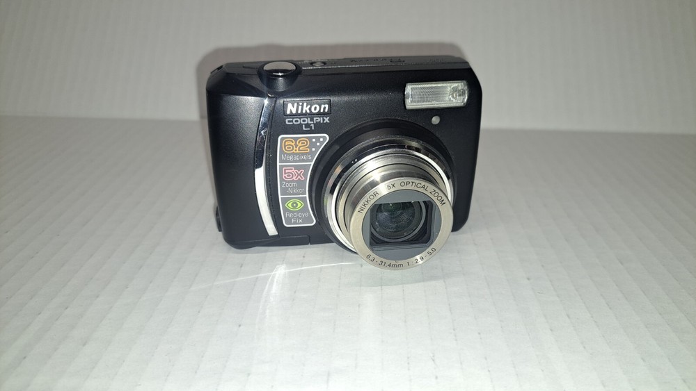 Nikon COOLPIX L1 6.2MP Black Digital Camera Shuts Off - Parts or Repair