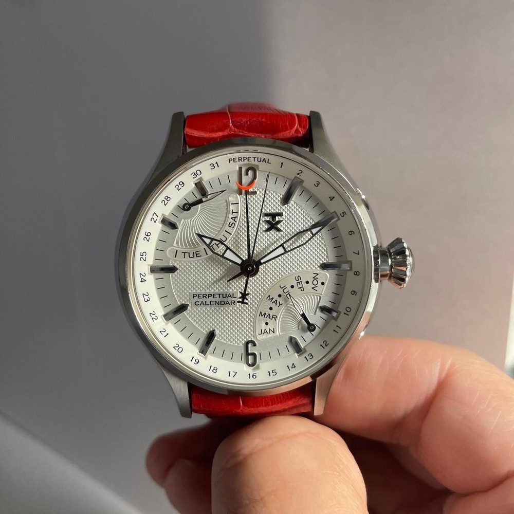 Timex TX Series T3C254JX Red Leather Quartz Watch, Rare, Excellent Condition