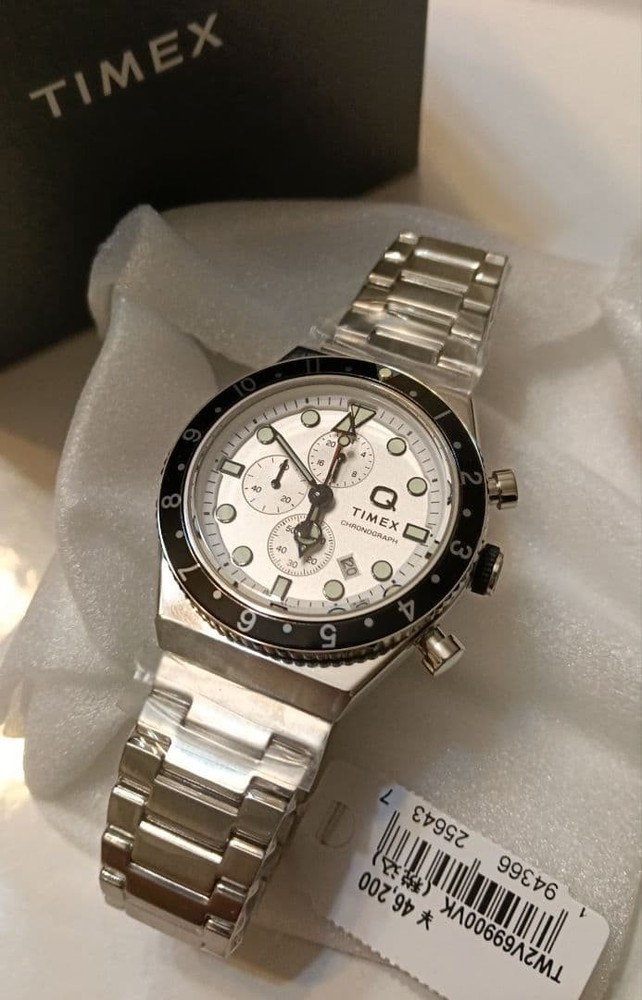 TIMEX Q GMT Chronograph TW2V69900 White Stainless Steel Quartz Watch