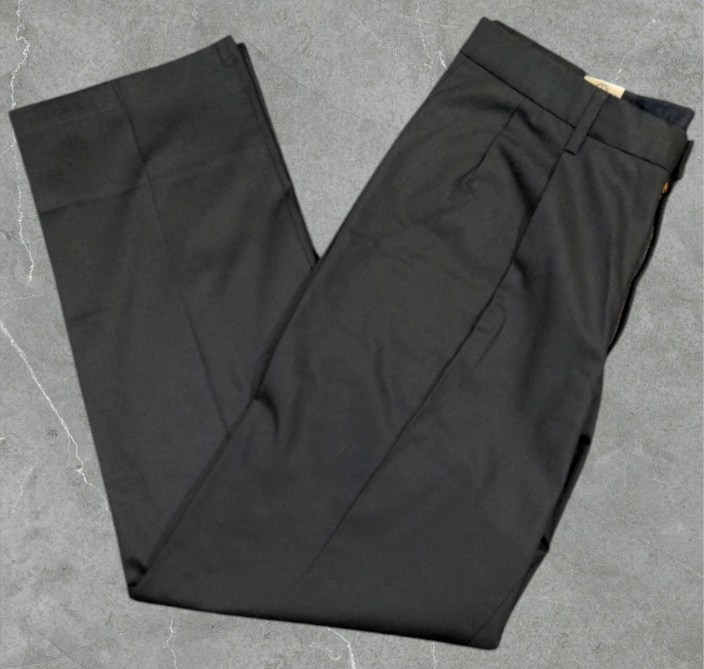 Levi Dockers Signature Khaki Pants Gray Stretch Flex Pleated Fit Men's 36x34 NWT