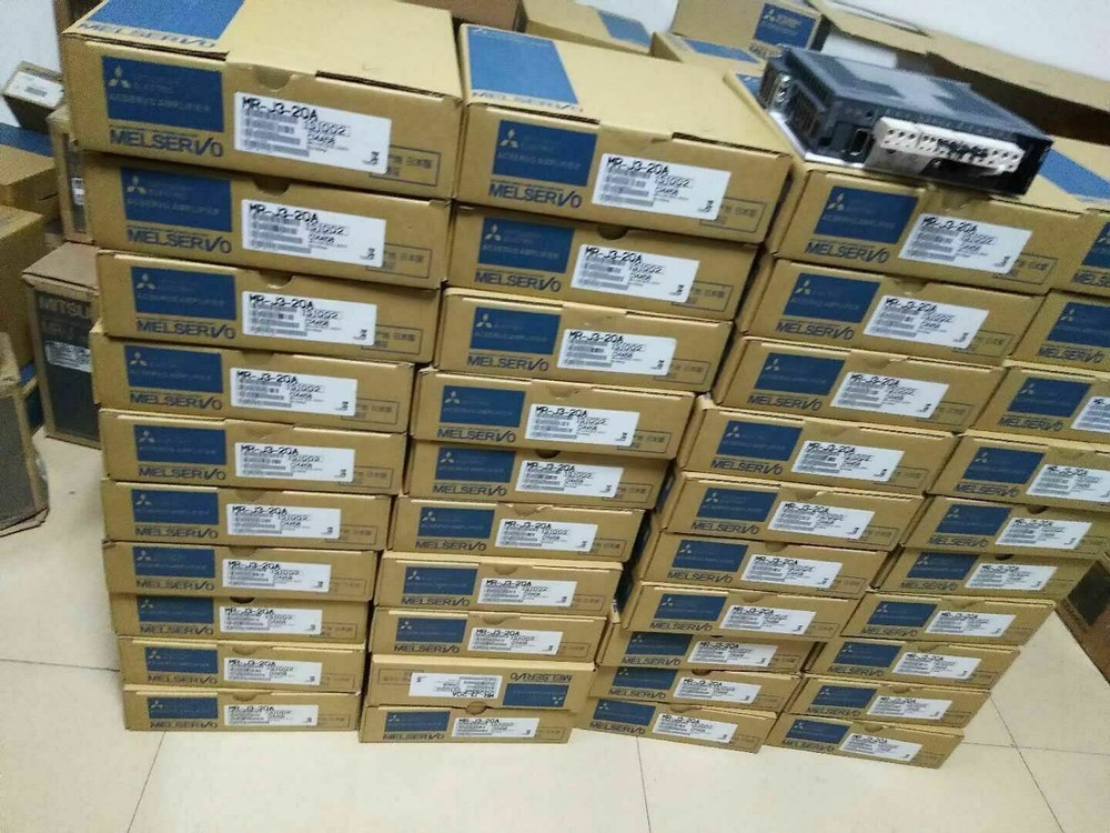 1PC   MDS-A-SVJ-10 Servo Drive New In Box MDSASVJ10 One Year Warranty  #A6-4