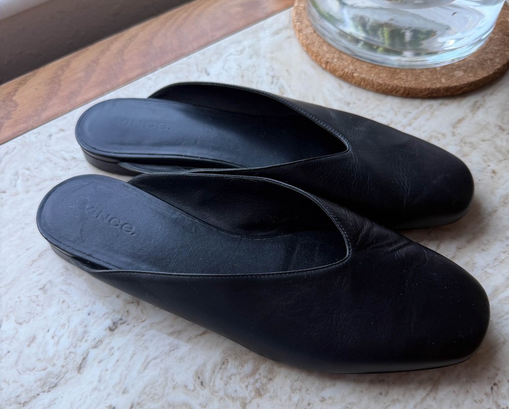 Vince Black Leather Mules Slides Women Size 6 Made in Italy Minimalist Slip On