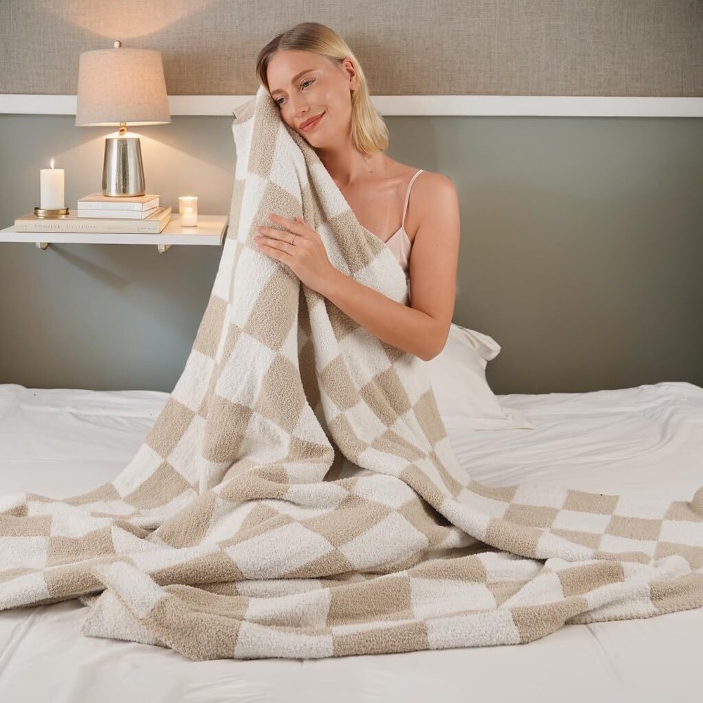 QQP Checkered Throw Blanket,Soft Cozy Microfiber Reversible Checkerboard Fluf...