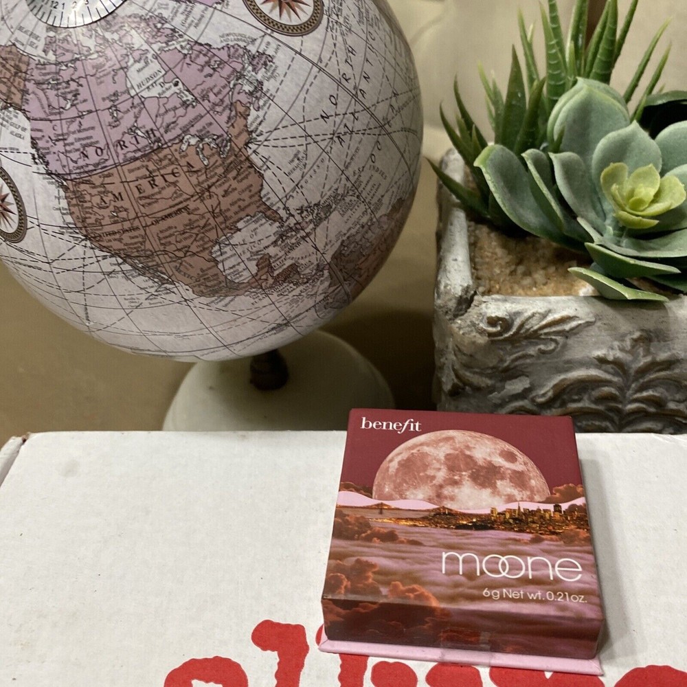 BENEFIT POWDER BLUSH - MOONE (NWB/Full Size/.21oz/Sealed)