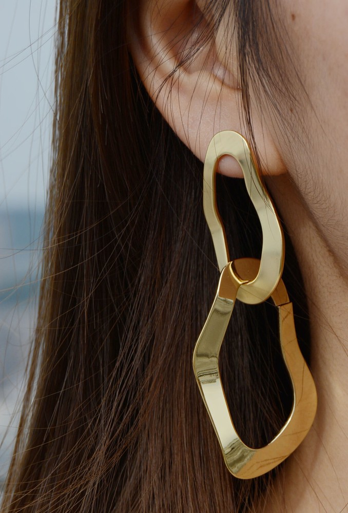 2-Pack Wavy Hoop Oval Gold Plated Marsa Dangle Earrings with Push Back Closure